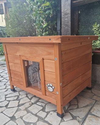 Casetta in legno per gatti/cani