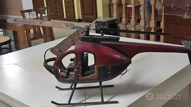 Modellino di elicottero in legno e ferro