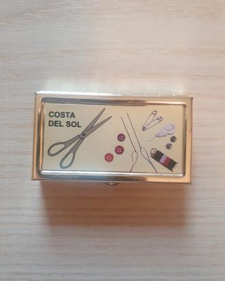 Set da cucito portatile vintage