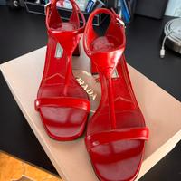 Sandalo Prada rosso vivo