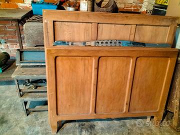 comodini vintage e testiere letto singolo