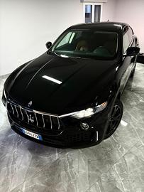 Maserati Levante GranLusso Restyling