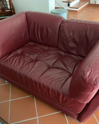 Divano in pelle due posti più 2 poltrone