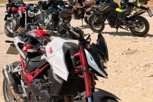 Honda hornet 750