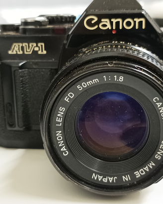 Canon AV-1 flash,2 obbiettivi,macchina fotografica