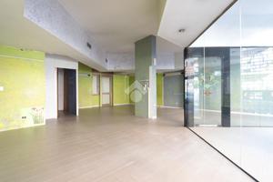 NEGOZIO A ALESSANDRIA