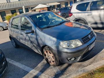 Fiat Punto 1.3 Diesel, manuale, neo patentato