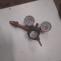 Riduttore di pressione per gas inerti