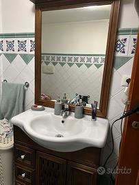 Mobile bagno in legno