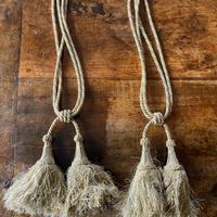 coppia di fermatende in passamaneria con nappe dor