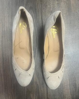 Scarpe décolleté Bata scamosciate beige / panna 39