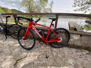 Bici da corsa trek domane