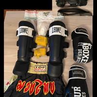 guantoni paratibie casco x thai boxe k1 solo stock