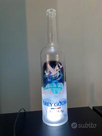 Bottiglia vuota Grey Goose Magnum con luce LED