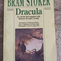 Libro Dracula di Bram Stoker