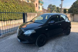 Lancia Ypsilon 1.2 GPL Ecochic