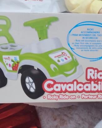 Ricky macchina cavalcabile