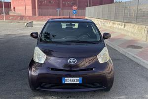Toyota IQ 1.0