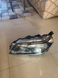 Faro sx suzuki vitara 2024