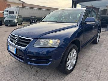 VOLKSWAGEN Touareg 3.0 TDI tipt. Exclusive//COMM