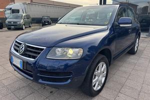 VOLKSWAGEN Touareg 3.0 TDI tipt. Exclusive//COMM