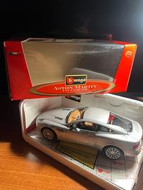 Aston Martin V12 Vanquish 1/18 Bburago