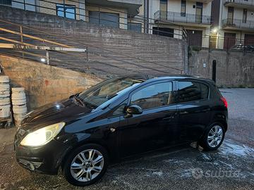 Opel corsa 1.2 benzina unico proprietario