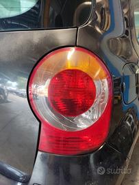Fanale posteriore destro RENAULT MODUS del 2004