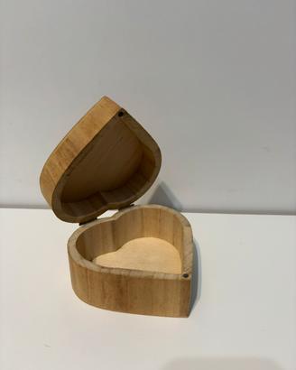 Cuore in legno