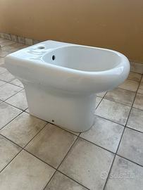 Bagno Sanitari Completo Lavandino