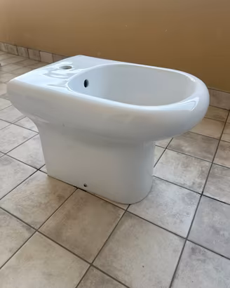 Bagno Sanitari Completo Lavandino
