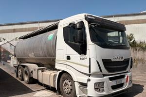 Iveco stralis trasporto latte - 2014