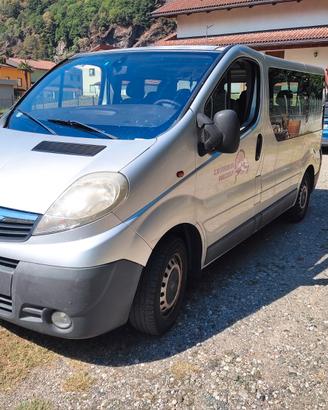 Opel Vivaro 9 posti
