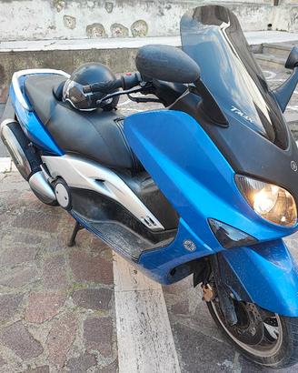 Yamaha Tmax 