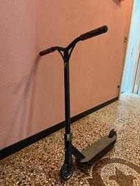 Monopattino Freestyle/Stunt Scooter Blunt Envy
