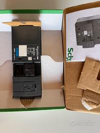Interruttore NG-125N - Schneider 4poli - 32A