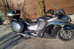 Kawasaki GTR 1400 - 2016