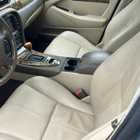 Interni jaguar s type 2004