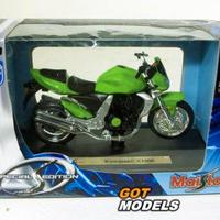 Kawasaki Z1000 Maisto 1.18