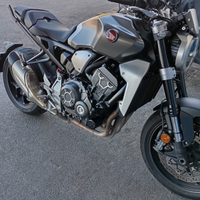 Honda cb1000r