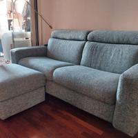 DIVANO LETTO CON POUF Poltrone & Sofà