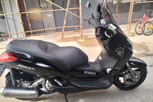 scooter xmax 250