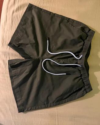 Pantaloncini verde militare