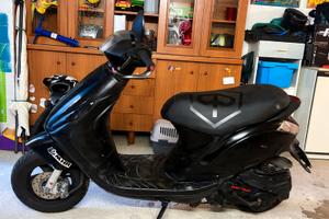 piaggio zip