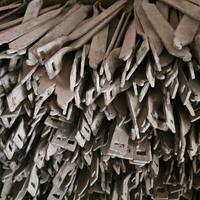 Staffe per  montaggio Pannelli per caseformi 