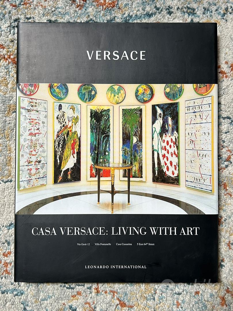 書 CASA VERSACE: LIVING WITH ART Casa Versace - Living with art - Libri e Riviste In vendita