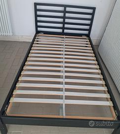 Struttura letto con materasso 