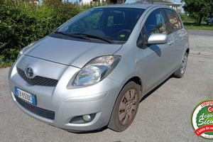 TOYOTA Yaris 1.3 5 porte Sol