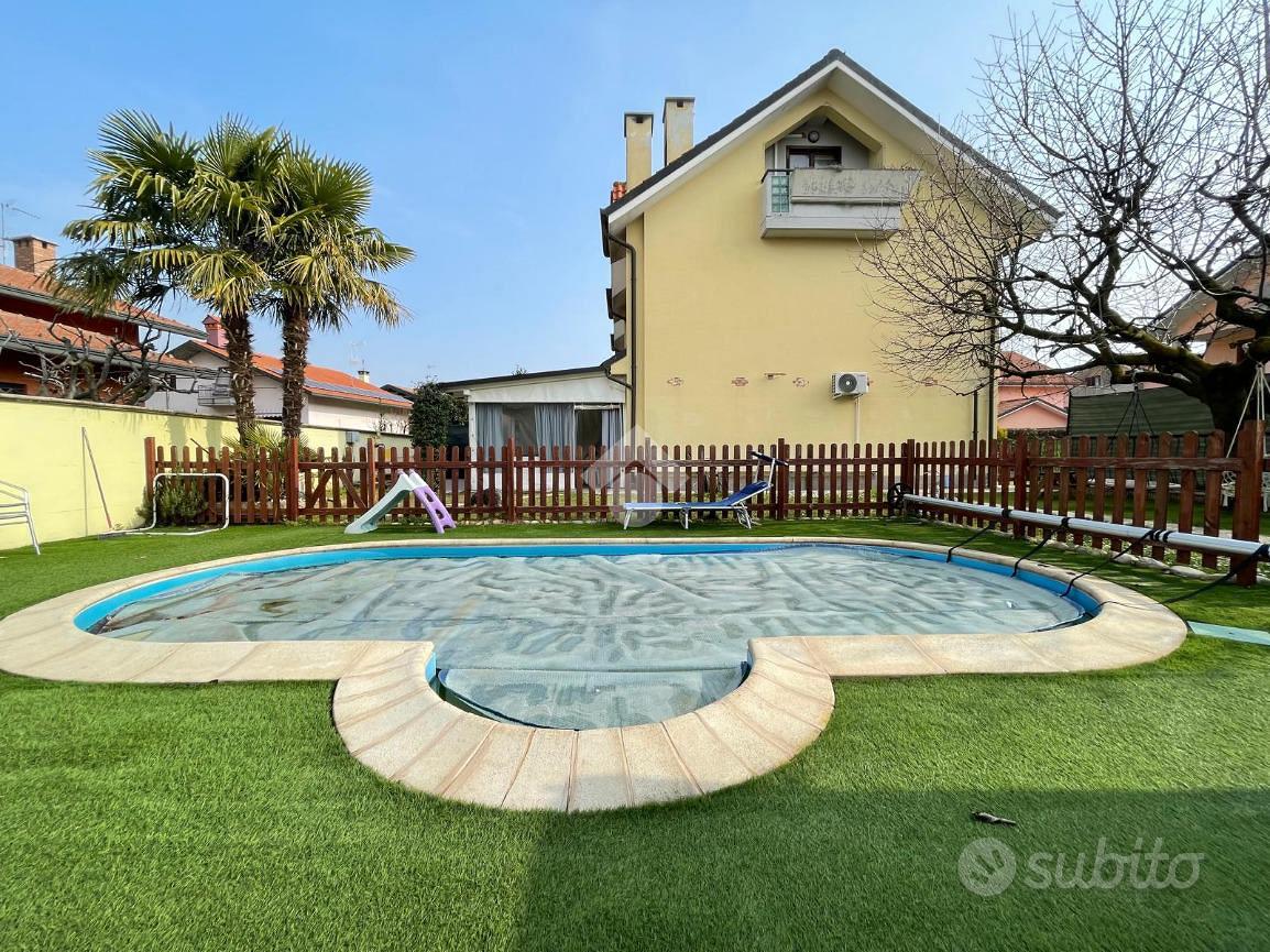 VILLA A SCHIERA D'ANGOLO A ARCONATE - Vista 5