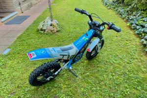 Minimoto Elettrica trial competizione Torrot T10